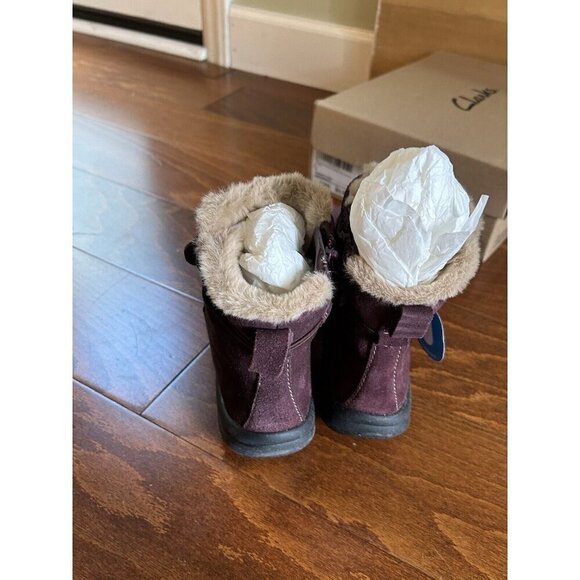 Clarks Women's Roseville 6.5 M Ankle Boot Fur Lined Mahogany Slip On NEW - Picture 11 of 11